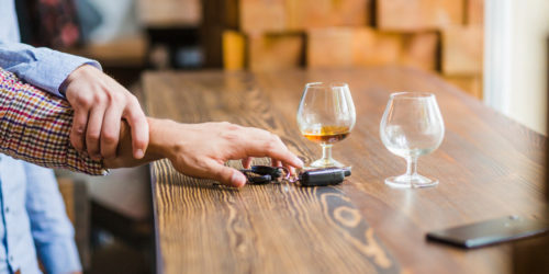 Alcohol y conducción: La normativa 2025 y sus implicaciones legales en España